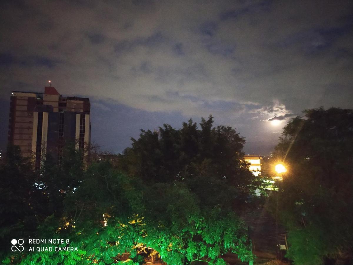 Amplio Y Comodo Apartamento Con Bella Vista En Pleno Centro Ciudad del Este Buitenkant foto